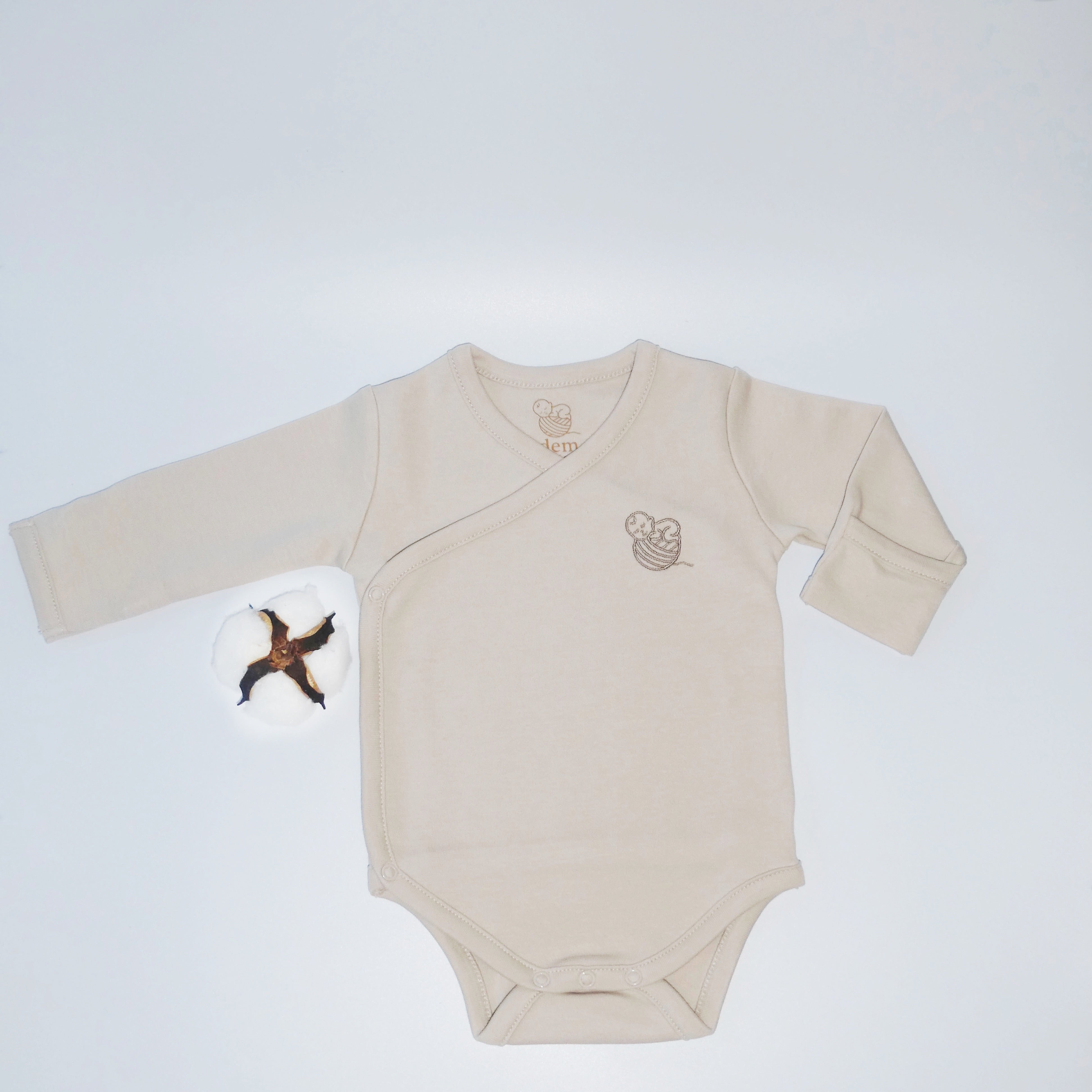 Wickelbody Langarm – Sanfte Linie