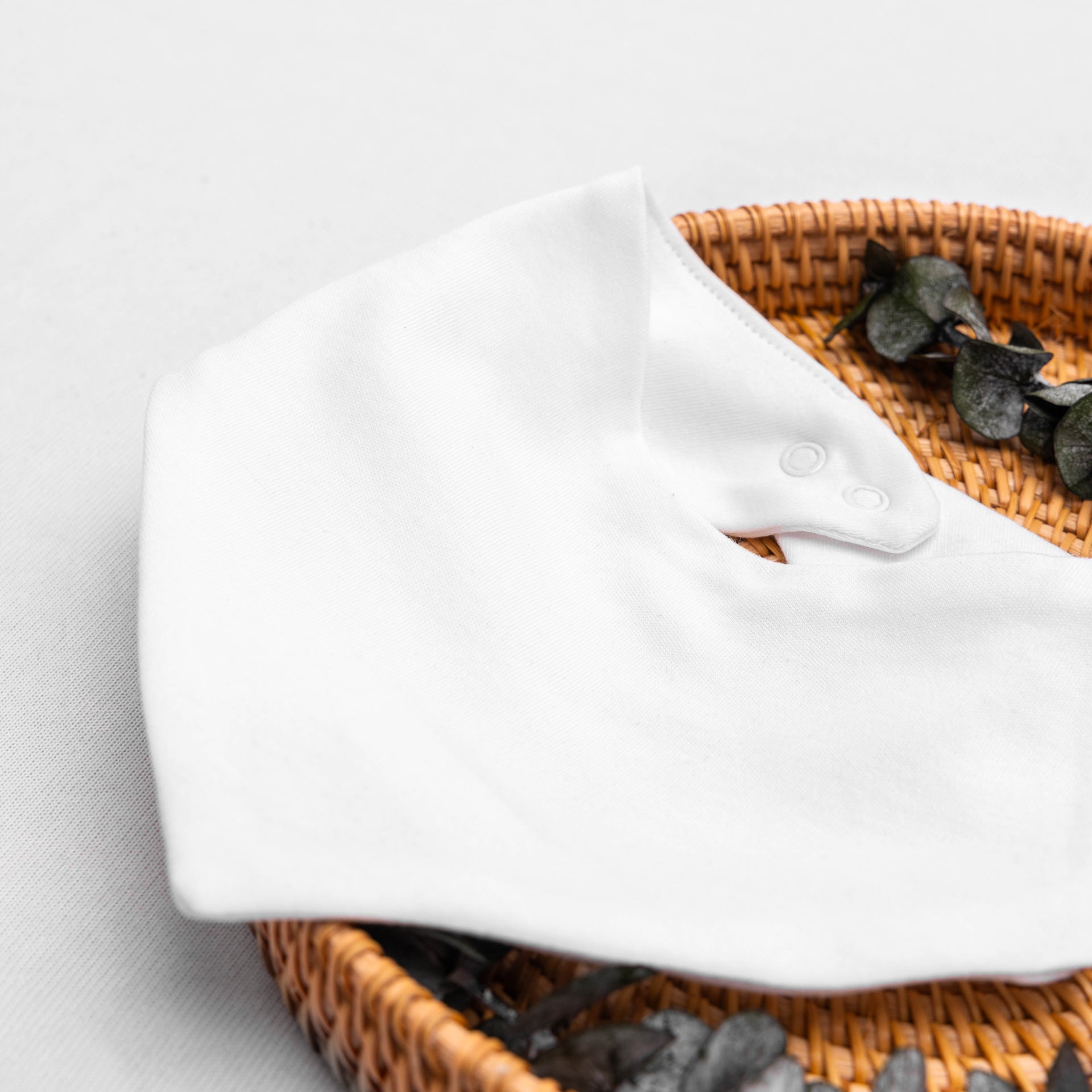 Lätzchen – Feine Schlichtheit